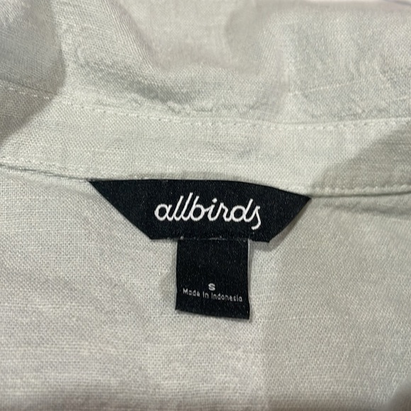 allbirds Short Sleeve Button-Down Green TreeBD Camp Shirt - Picture 3 of 9